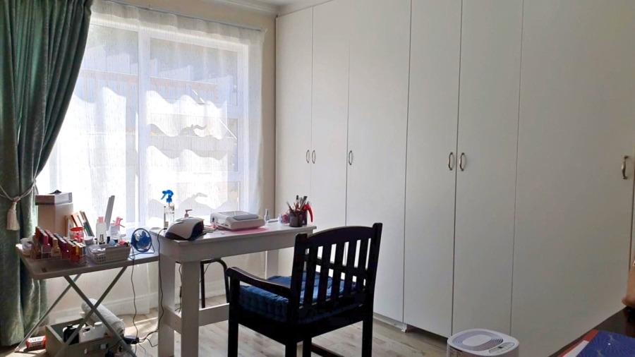 3 Bedroom Property for Sale in Dana Bay Western Cape